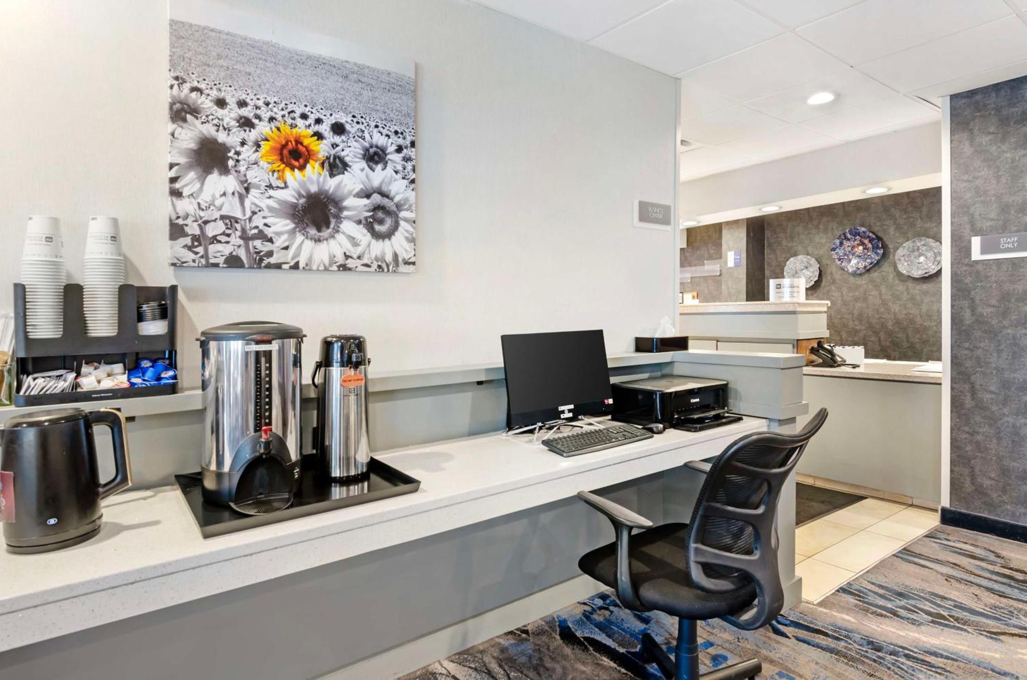 Best Western Plus Beckley Inn Εξωτερικό φωτογραφία